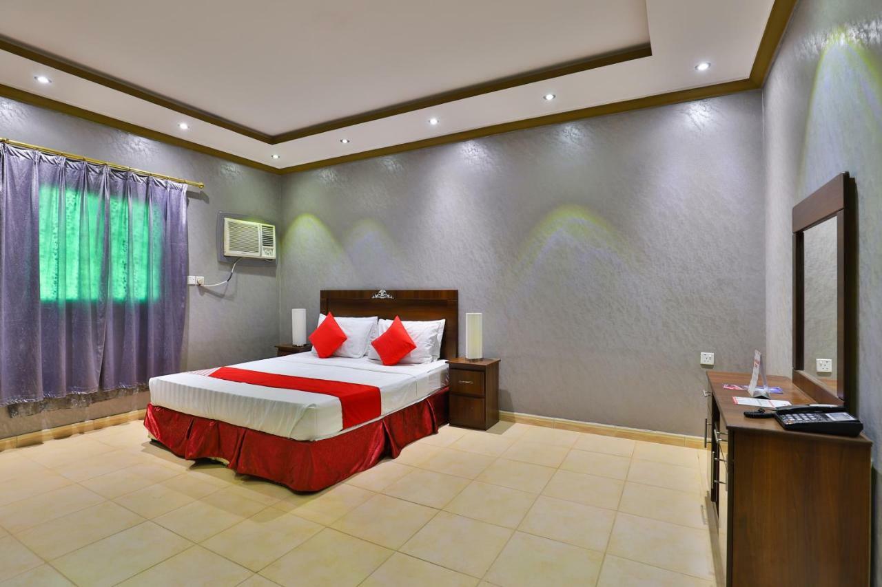 Oyo 273 Star Yanbu Hotel Suites Exterior photo